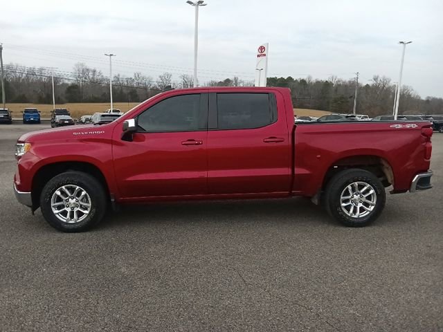 Used 2022 Chevrolet Silverado 1500 LT w/ Protection Package image 6