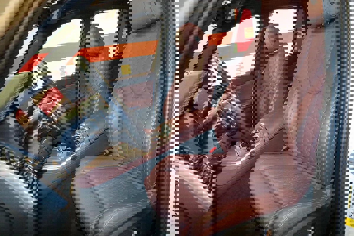 Used 2023 BMW X5 sDrive40i w/ Premium Package image 12