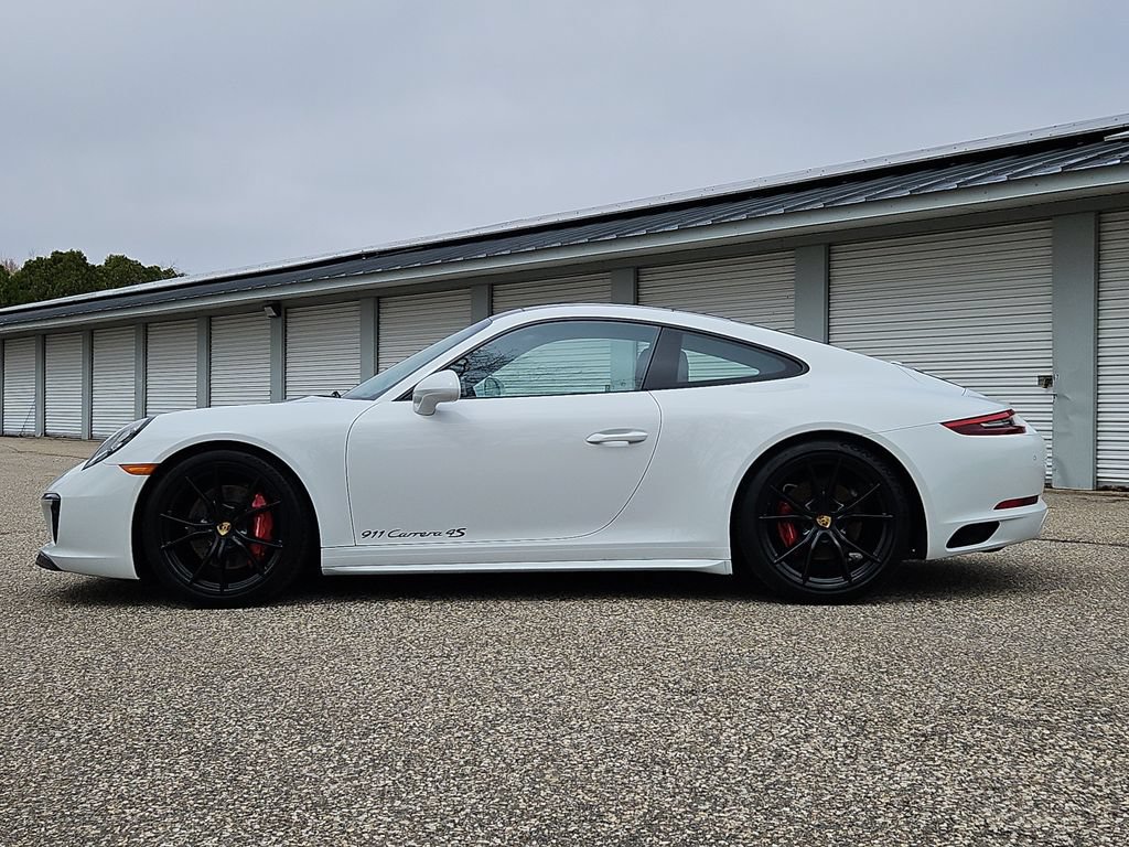Used 2018 Porsche 911 Carrera 4S AWD/4WD image 2