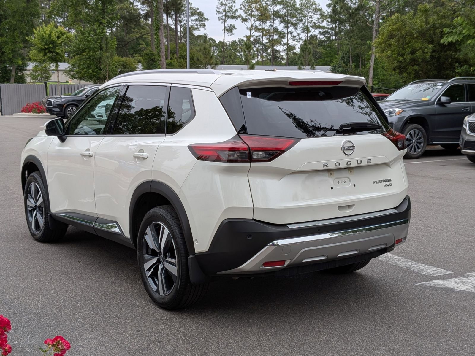 Used 2023 Nissan Rogue Platinum w/ Platinum Premium Package AWD/4WD image 5