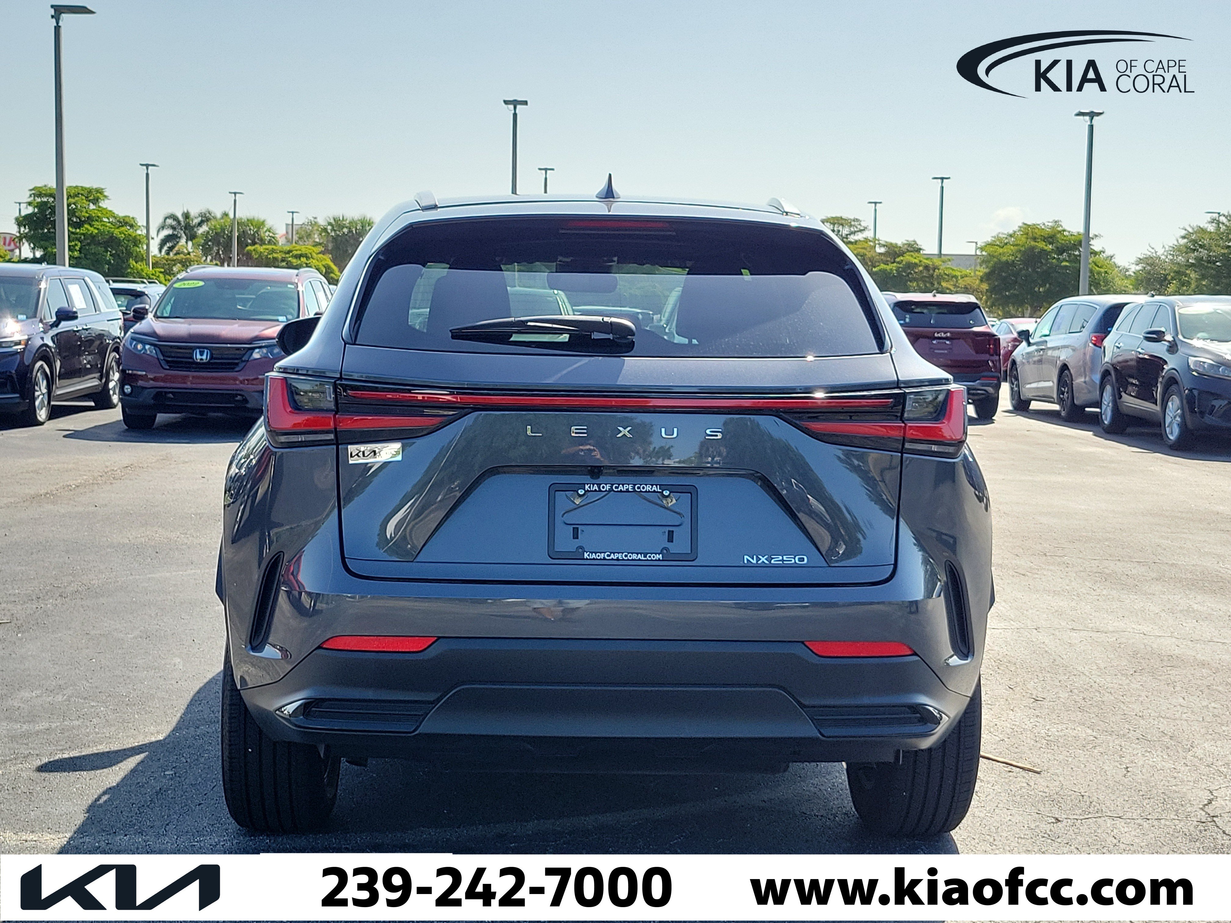 Used 2024 Lexus NX 250 FWD w/ Towing Package (2000 Lbs) image 5