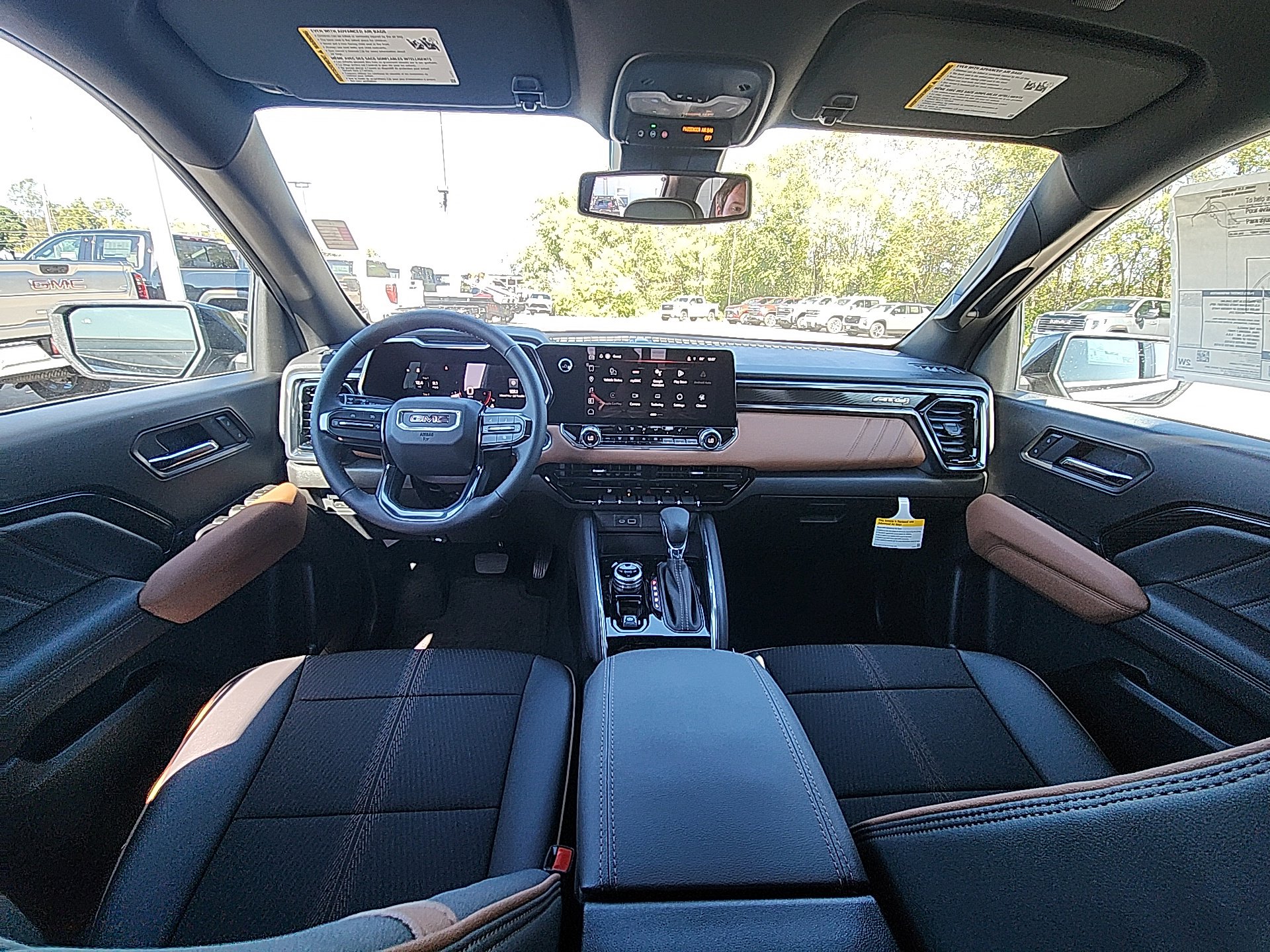 New 2026 GMC Canyon AT4 image 30