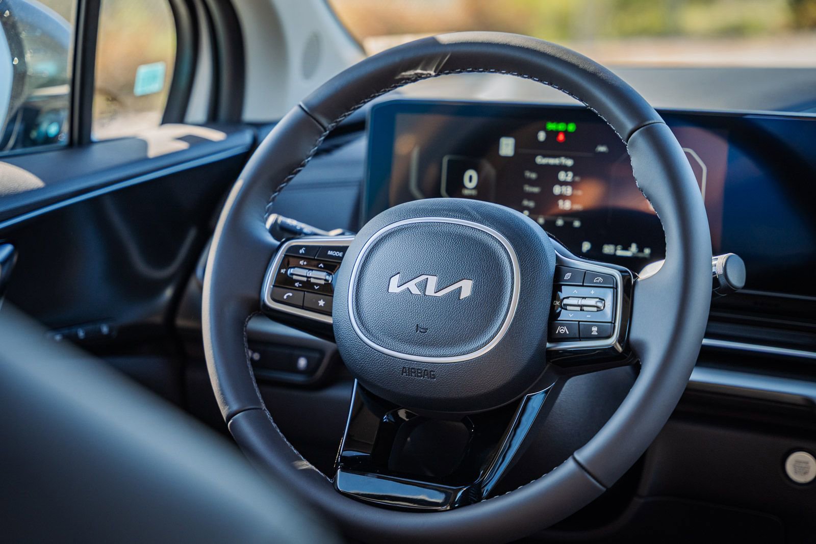 New 2026 Kia Carnival SX image 30