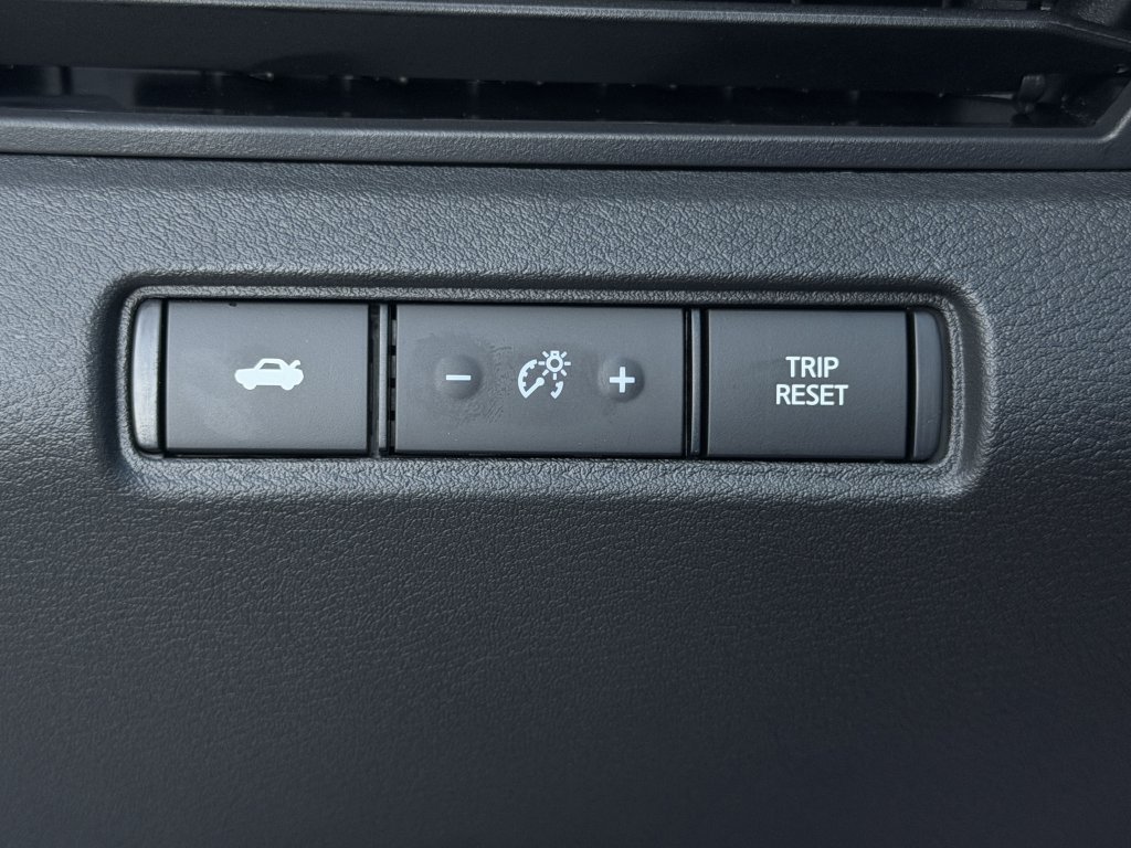New 2026 Nissan Altima 2.5 SR FWD image 17