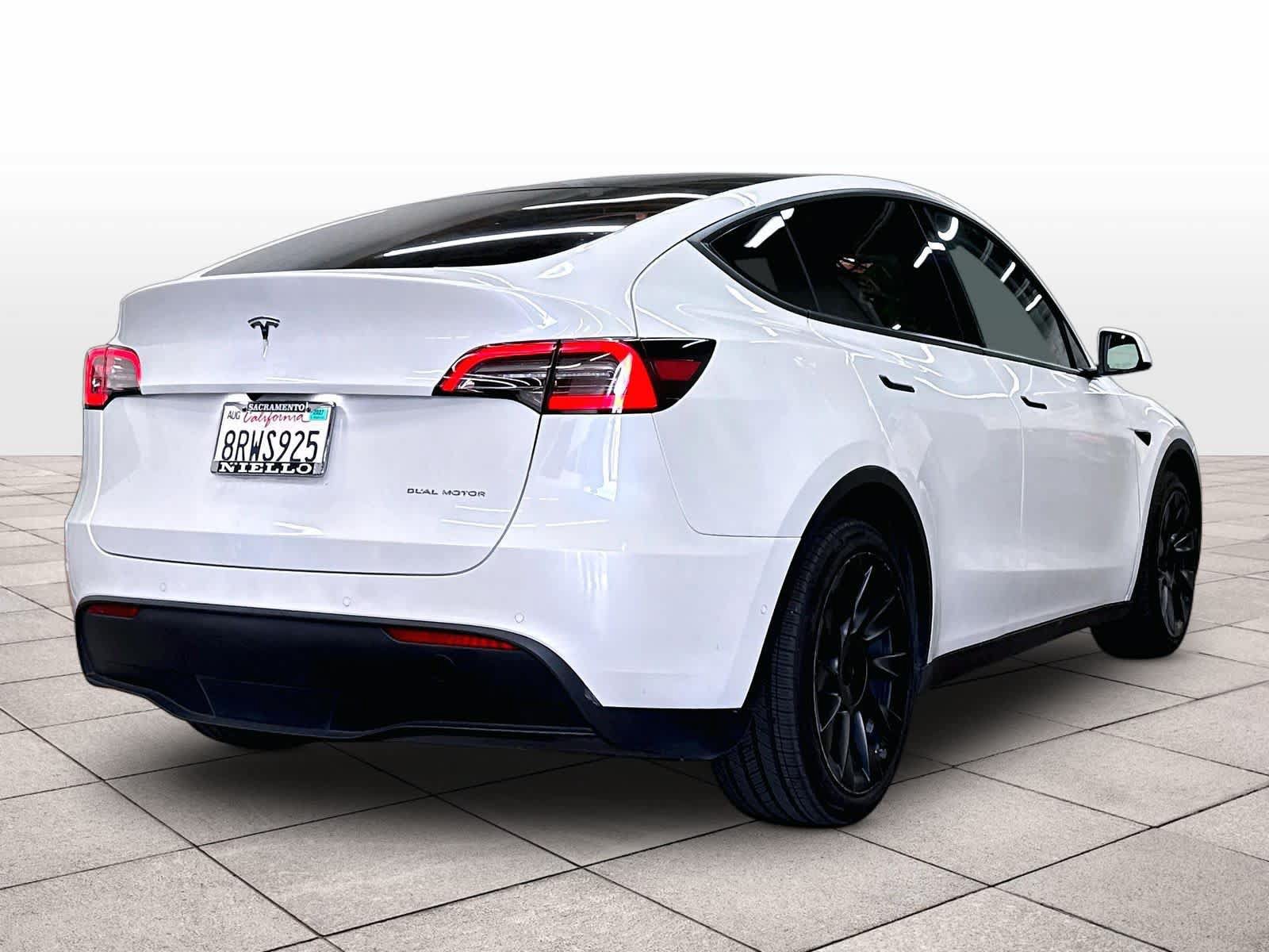 Used 2020 Tesla Model Y Long Range AWD/4WD image 16