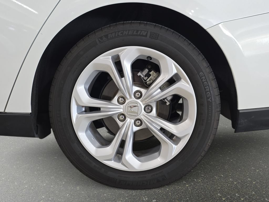 Used 2025 Honda Accord LX image 30