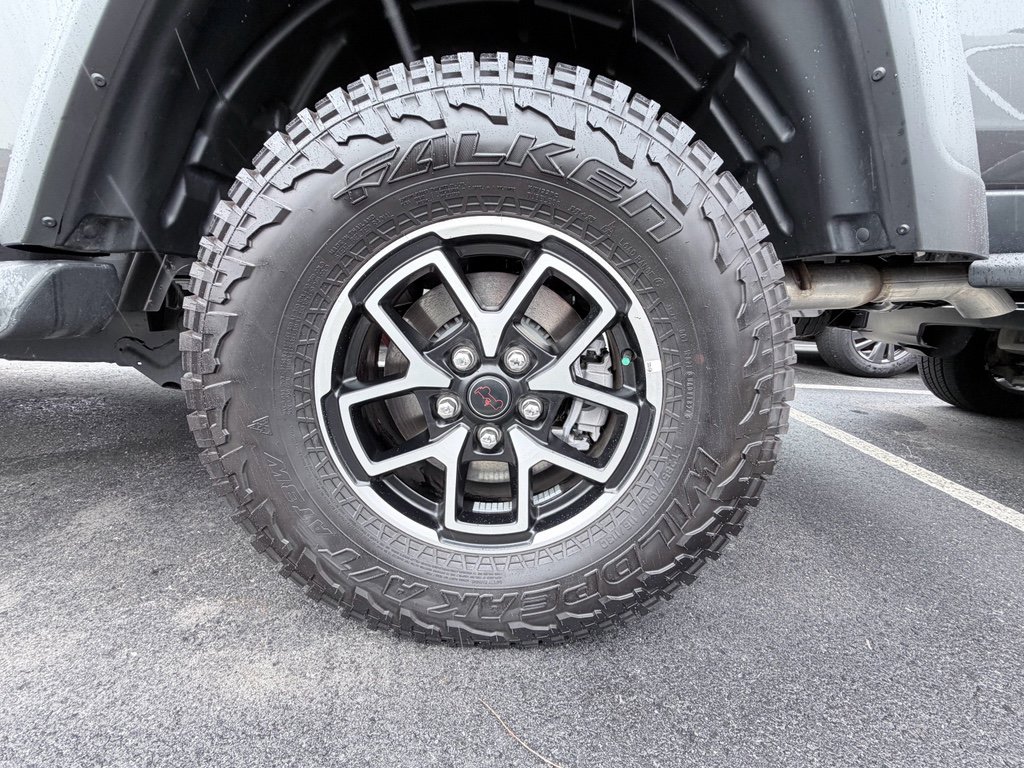 Used 2025 Jeep Gladiator Rubicon w/ Safety Group image 28