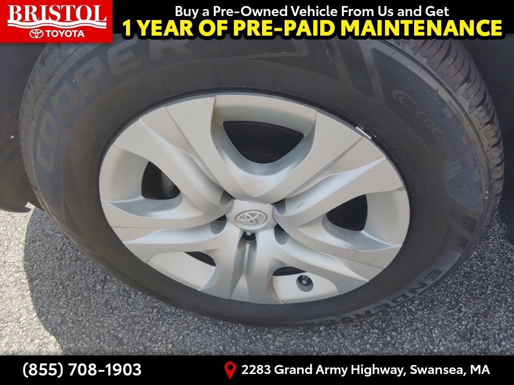 Used 2015 Toyota RAV4 LE AWD/4WD image 12
