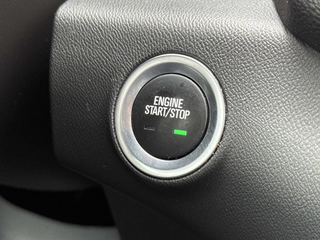 Used 2024 GMC Terrain SLT AWD/4WD image 14