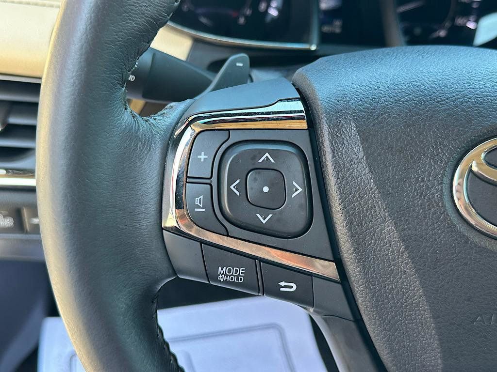 Certified 2017 Toyota Avalon Limited FWD image 22