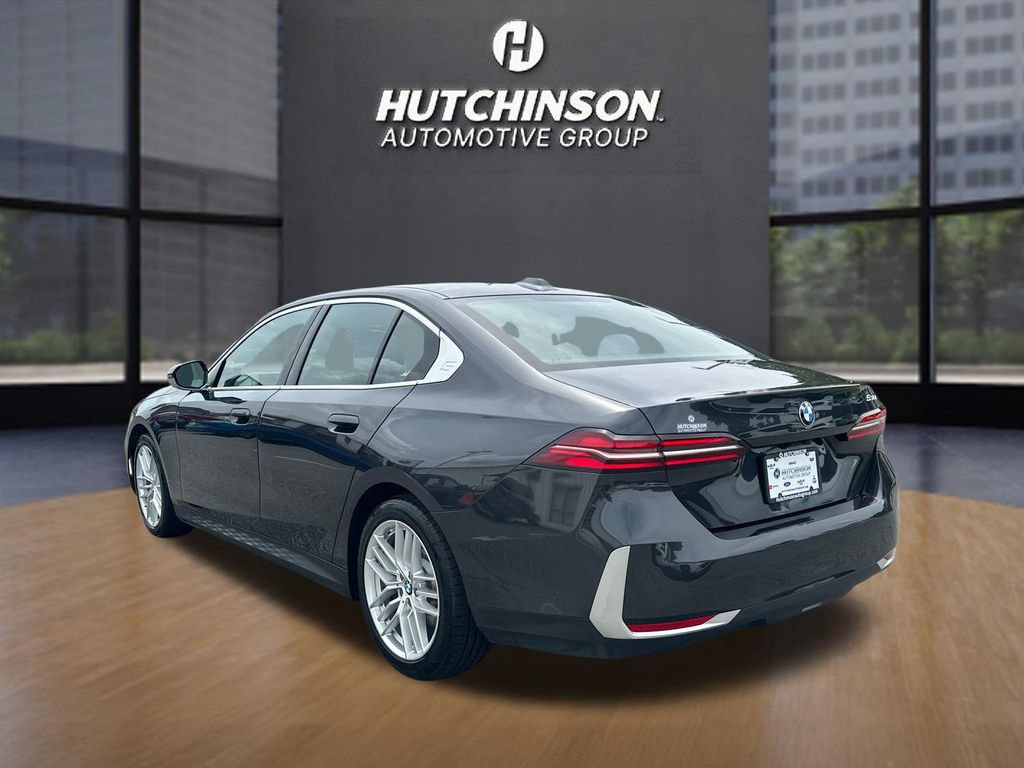 Used 2025 BMW 530i RWD image 5