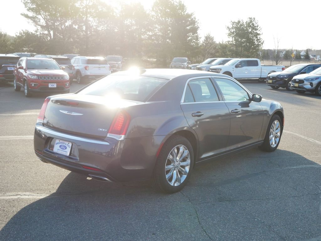 Used 2017 Chrysler 300 Limited AWD/4WD image 5