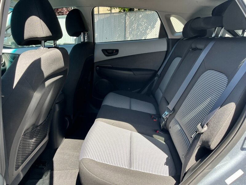 Used 2021 Hyundai Kona SEL AWD/4WD image 22