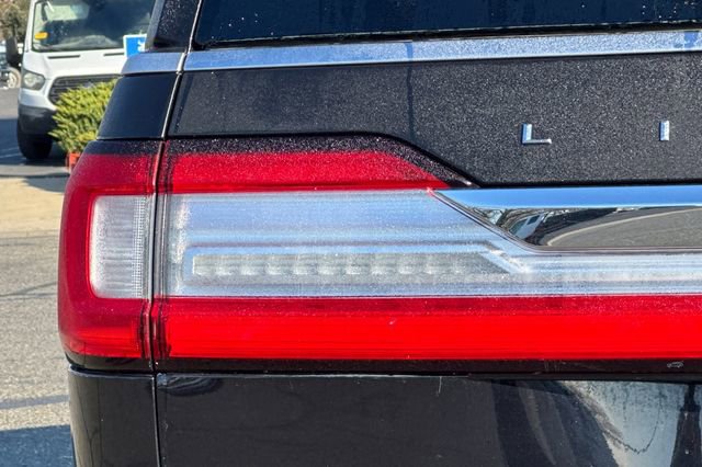 Used 2020 Lincoln Navigator L Reserve w/ Equipment Group 208A Reserve image 51