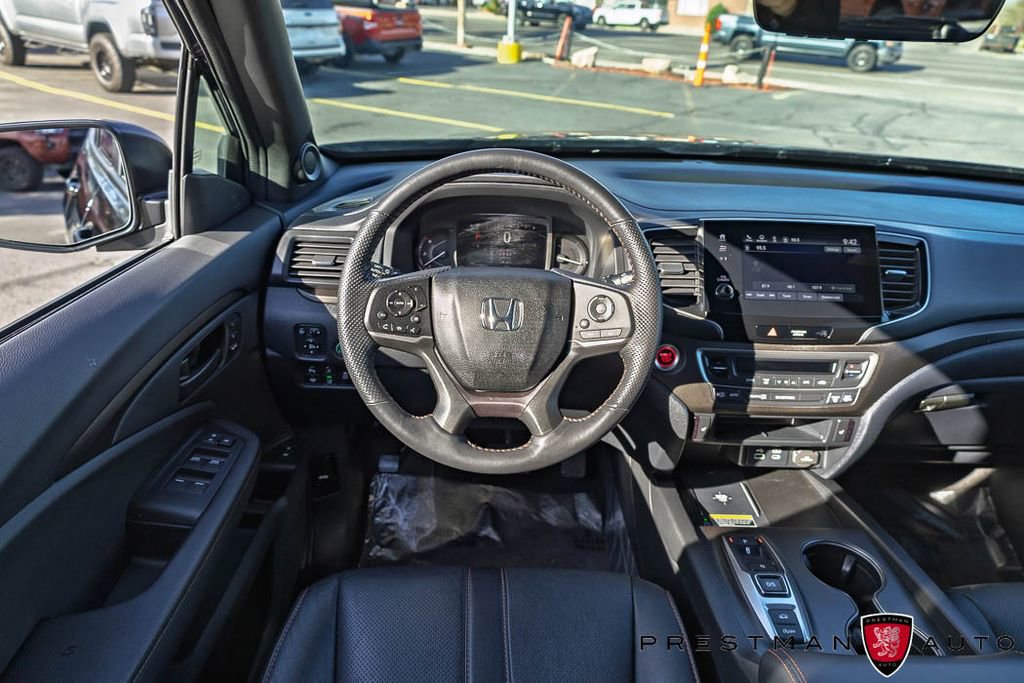 Used 2024 Honda Passport TrailSport image 2