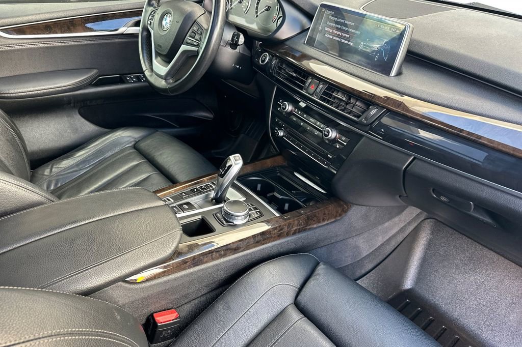 Used 2017 BMW X5 xDrive40e AWD/4WD image 17