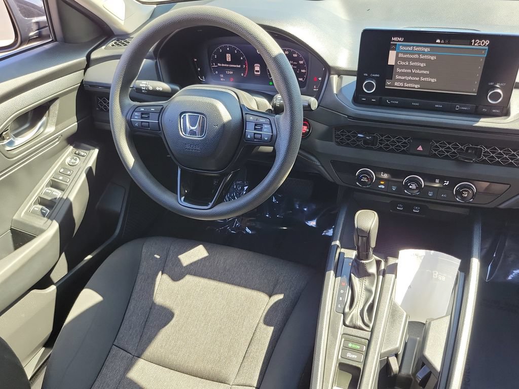 Used 2023 Honda Accord LX image 11