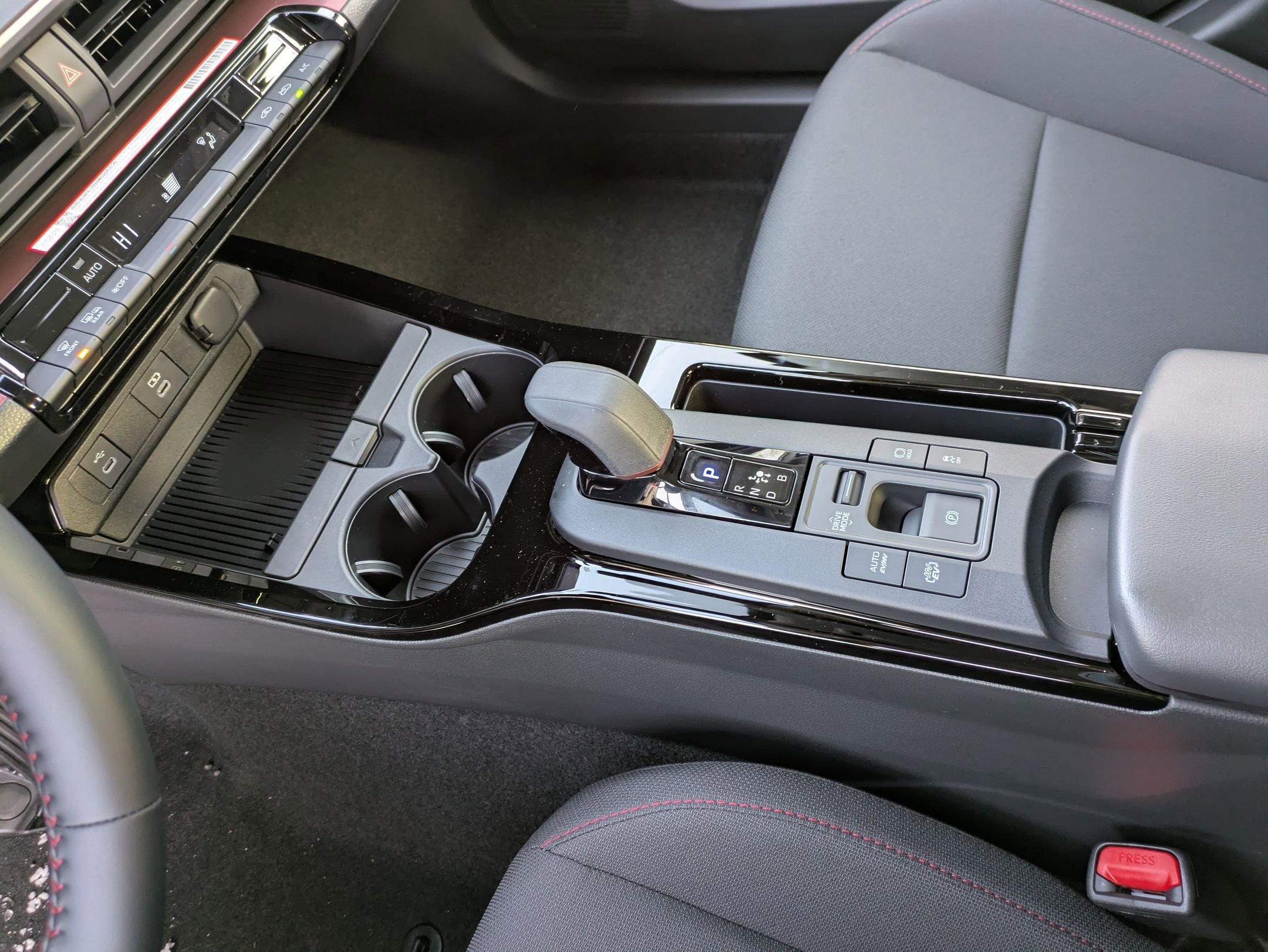 New 2026 Toyota Prius Plug-In Hybrid FWD image 13
