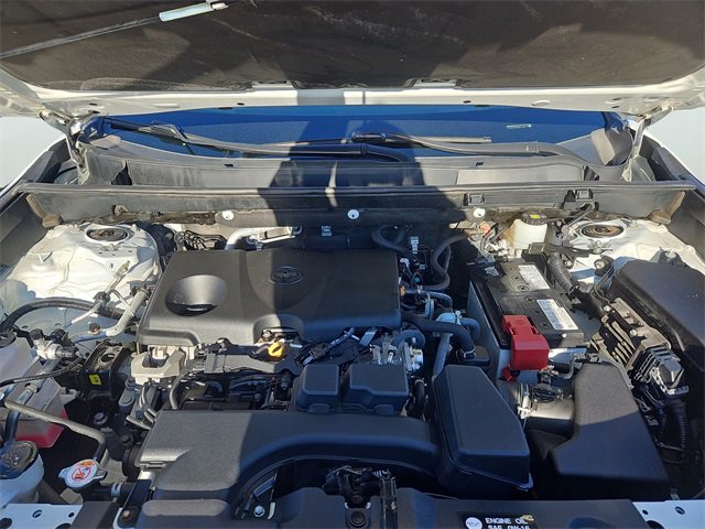 Used 2022 Toyota RAV4 LE image 28