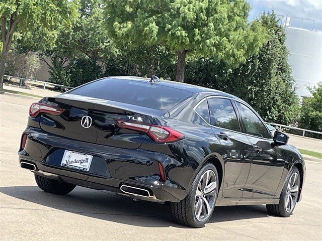 Used 2025 Acura TLX w/ Technology Package image 4