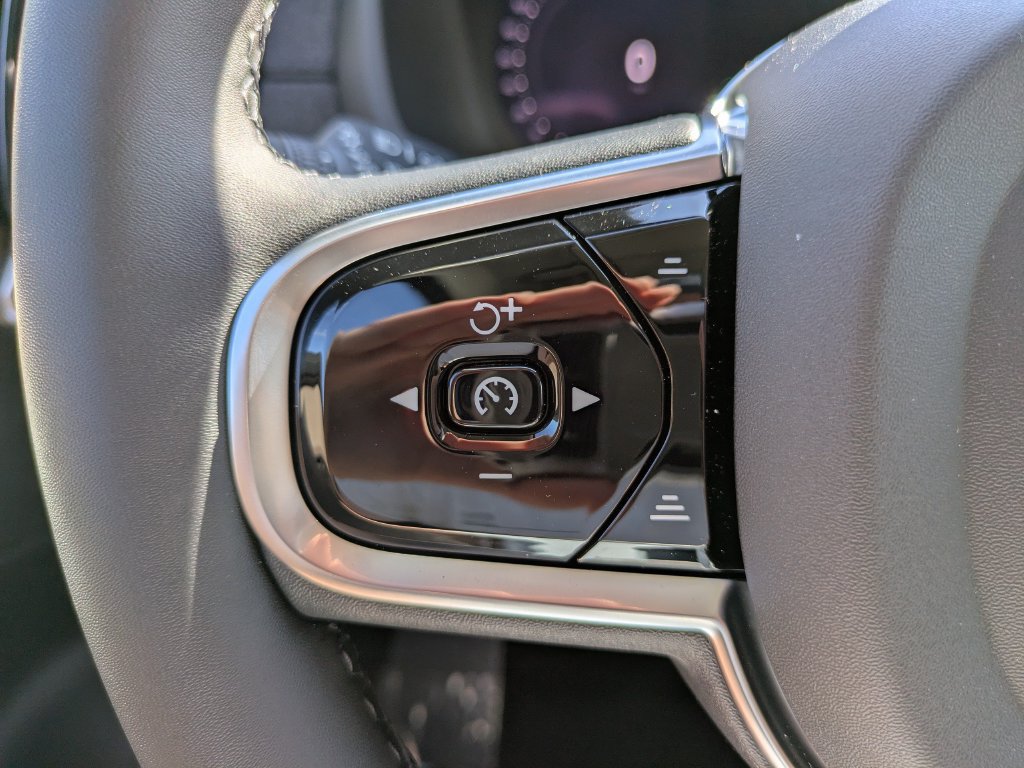New 2027 Volvo XC90 B6 Plus AWD/4WD image 25