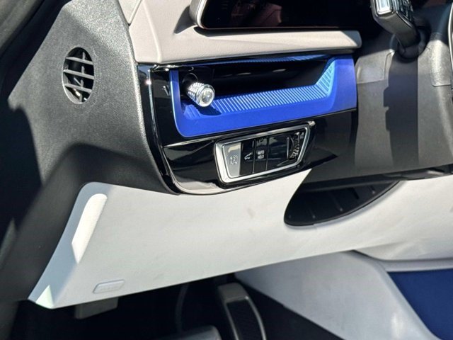Certified 2025 Cadillac Optiq Sport 2 AWD/4WD image 11