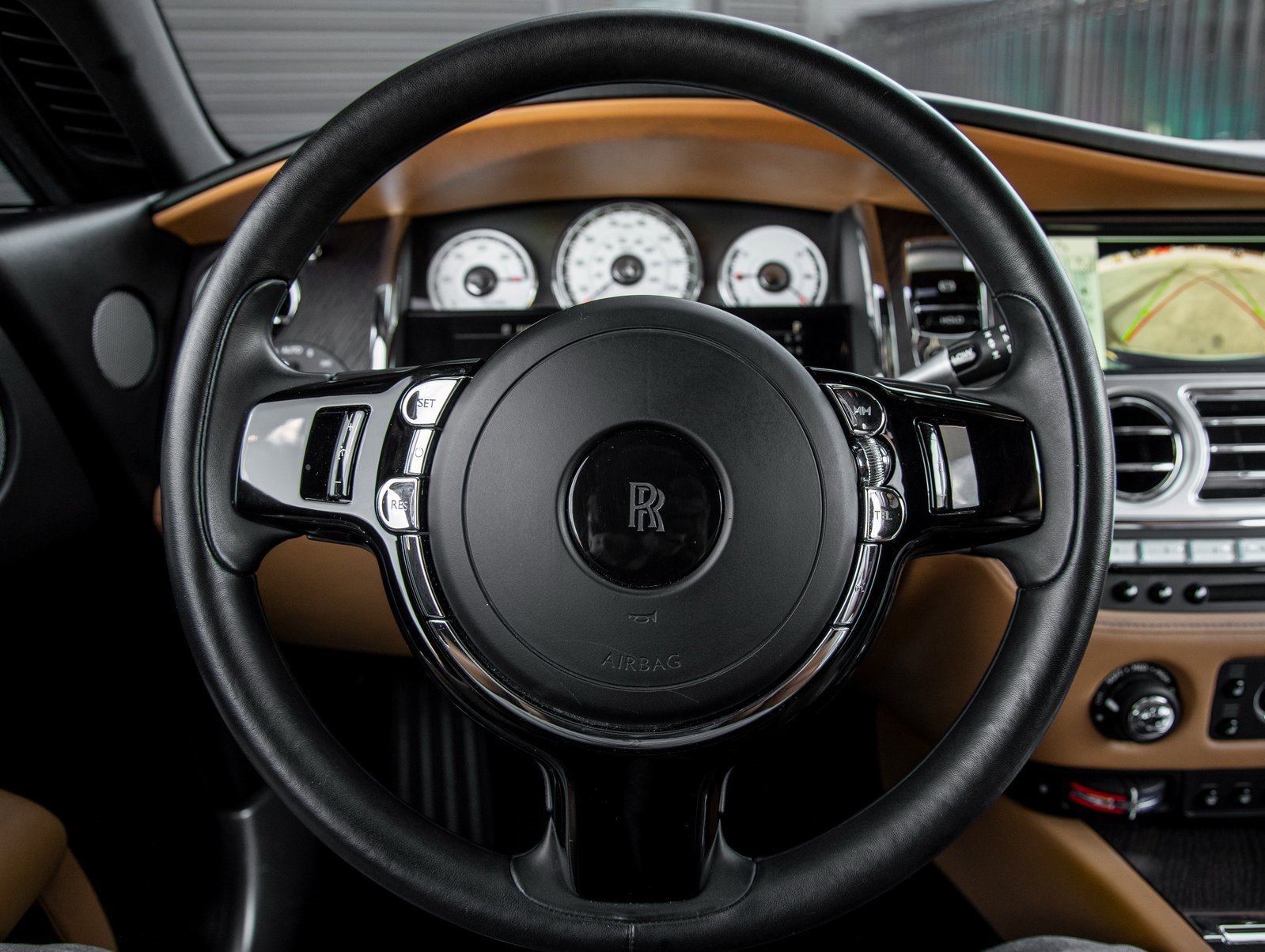 Used 2017 Rolls-Royce Wraith image 32