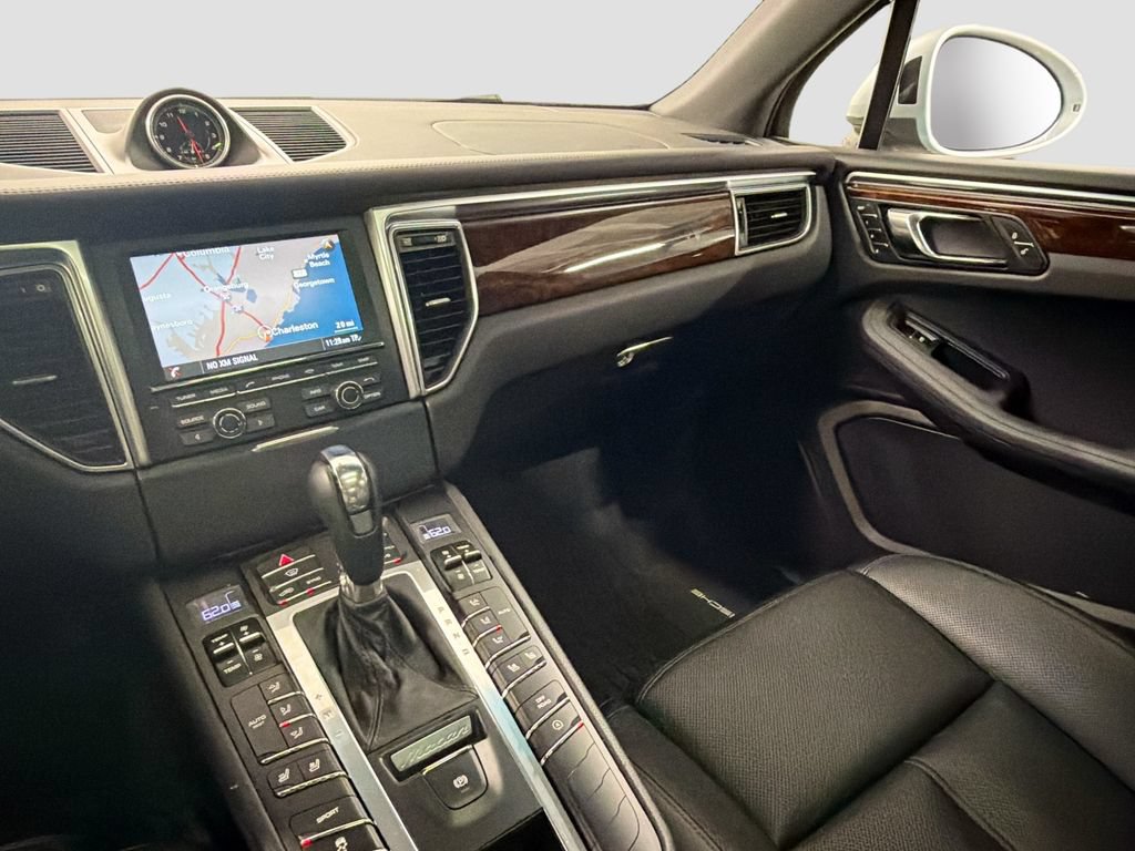 Certified 2015 Porsche Macan S AWD/4WD image 25