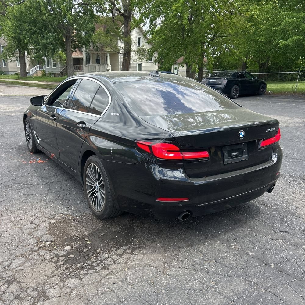 Used 2018 BMW 530e xDrive AWD/4WD image 8