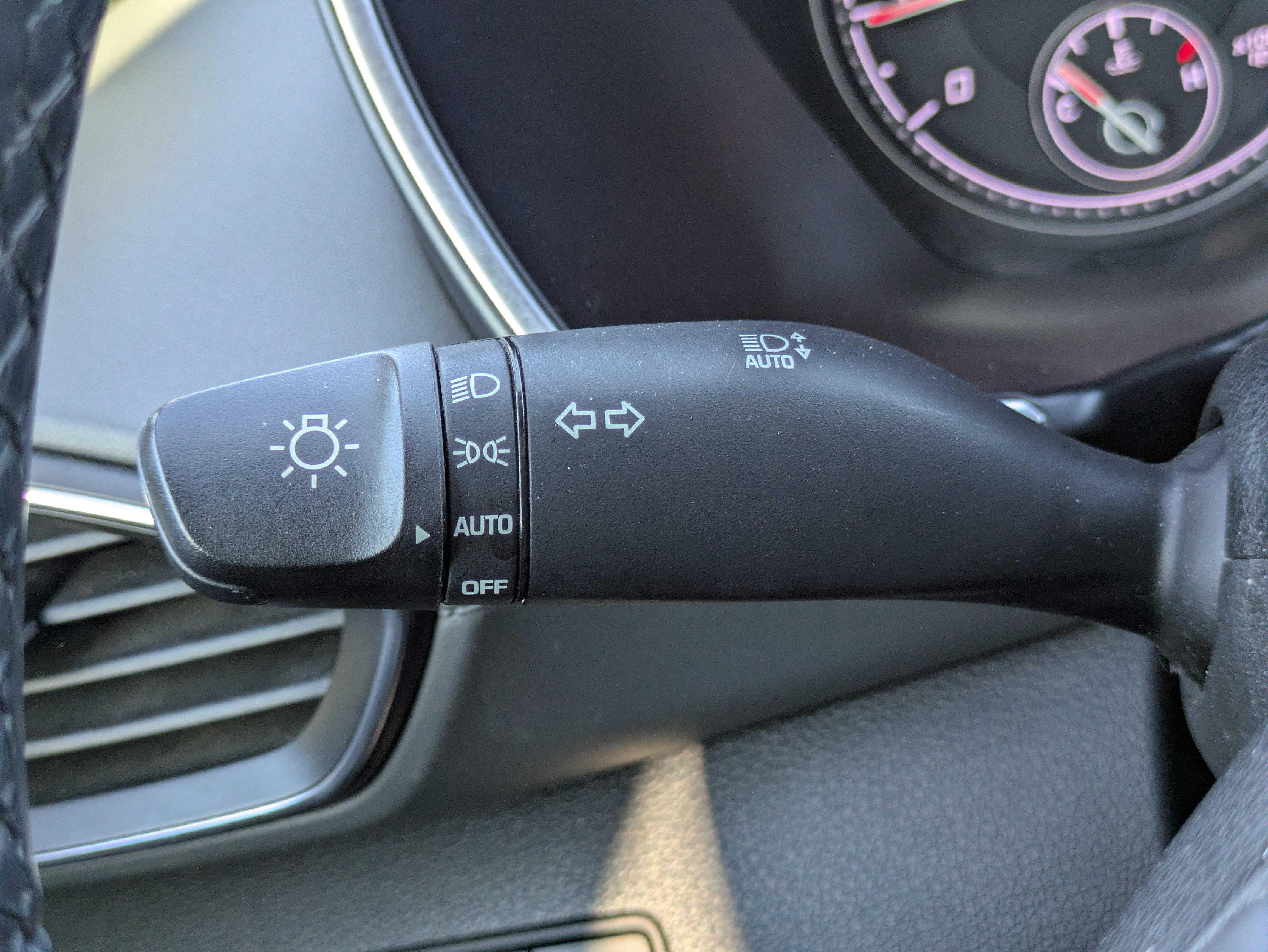 Used 2023 Hyundai Santa Fe SEL image 18