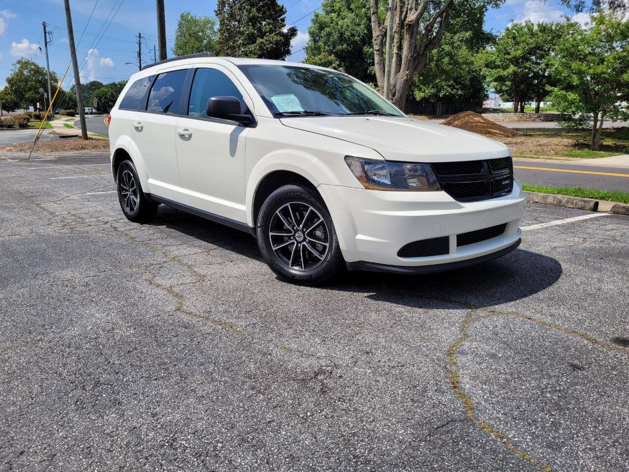 Used 2018 Dodge Journey SE w/ Blacktop Package