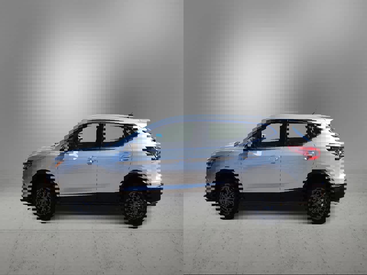 Used 2020 Nissan Rogue Sport S image 5