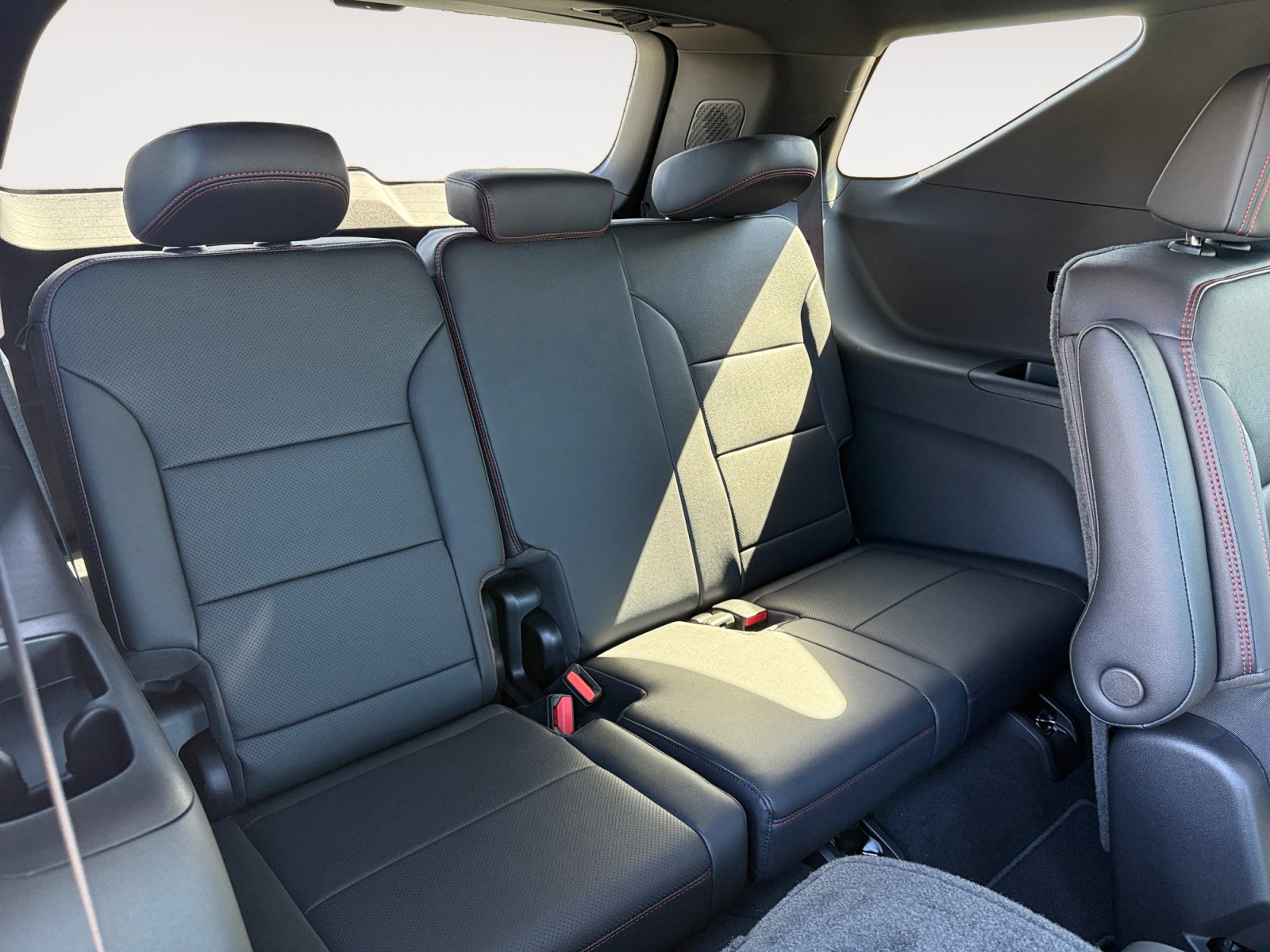 New 2026 Chevrolet Traverse RS image 19