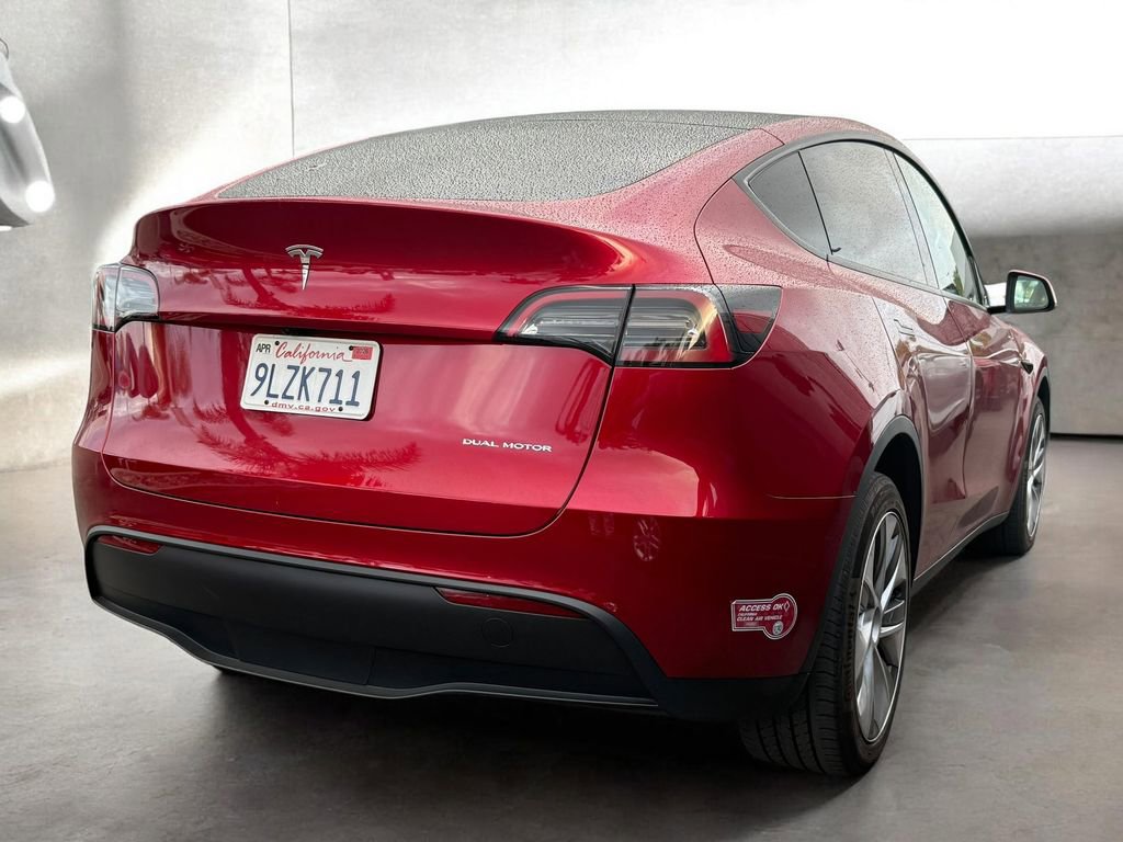 Used 2024 Tesla Model Y Long Range image 19