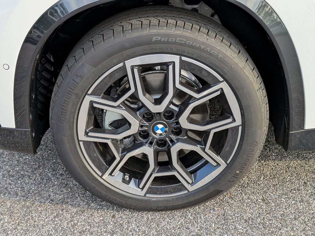 New 2026 BMW X1 xDrive28i AWD/4WD image 8