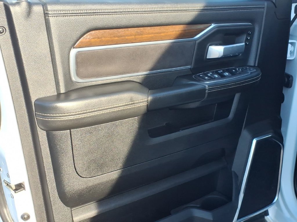 Used 2024 RAM 2500 Laramie w/ Safety Group AWD/4WD image 4