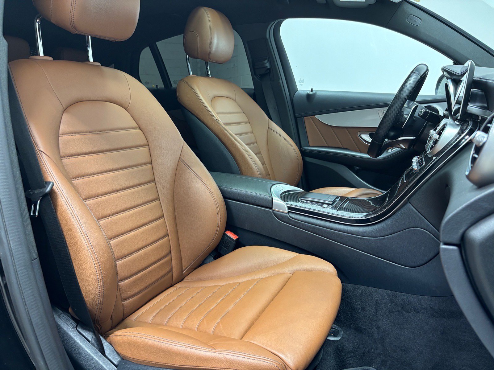 Used 2022 Mercedes-Benz GLC 43 AMG 4MATIC Coupe image 29