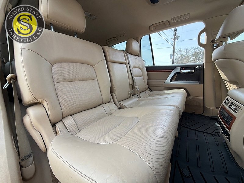 Used 2013 Toyota Land Cruiser AWD/4WD image 23