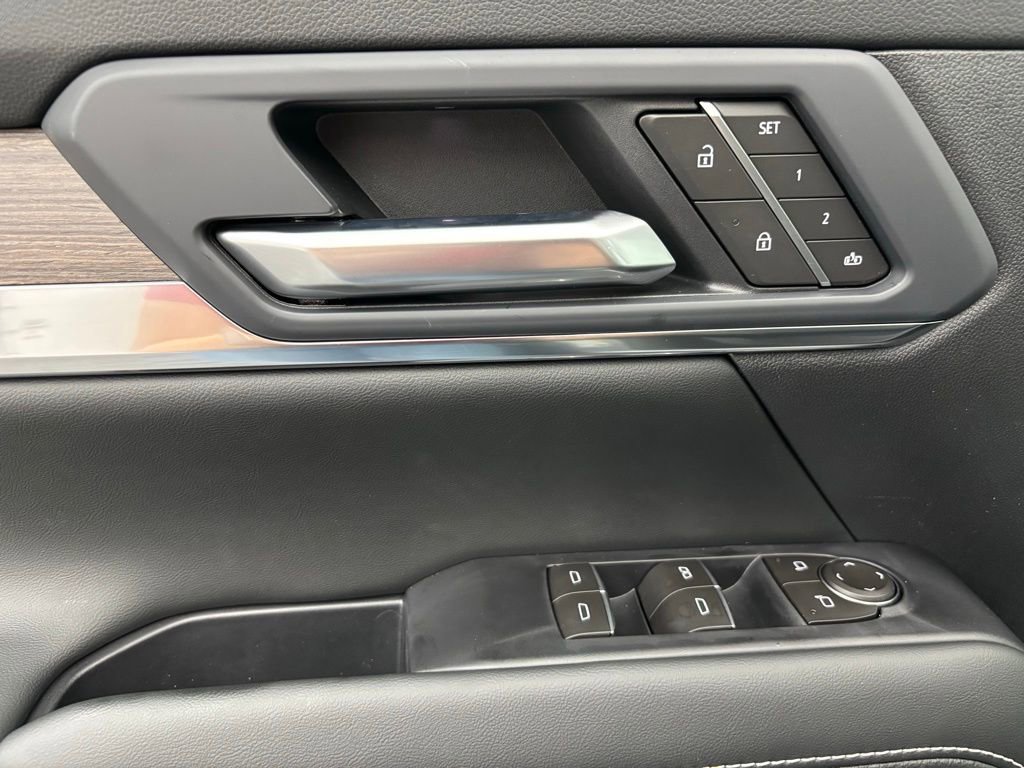 New 2026 GMC Terrain Denali w/ LPO, Floor Liner Package image 20