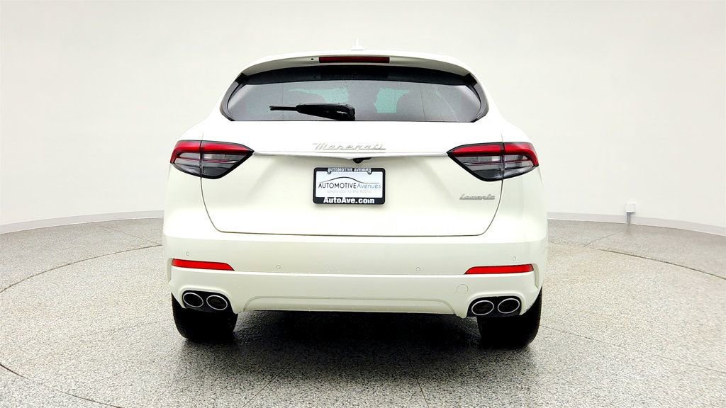 Used 2023 Maserati Levante GT image 6