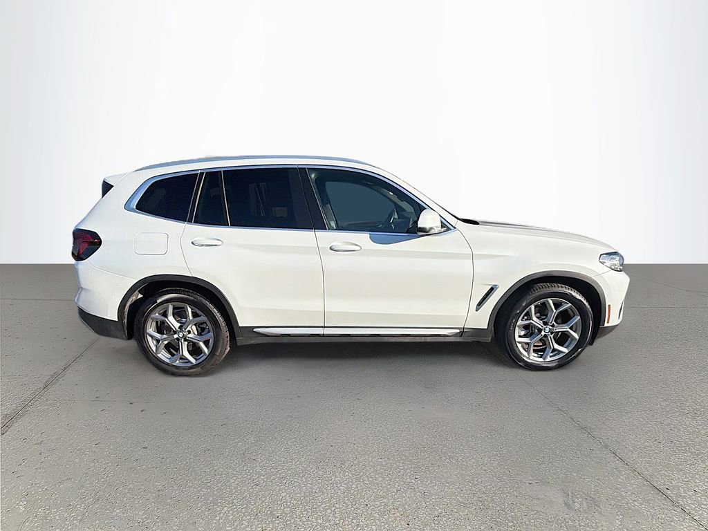 Used 2024 BMW X3 sDrive30i image 2