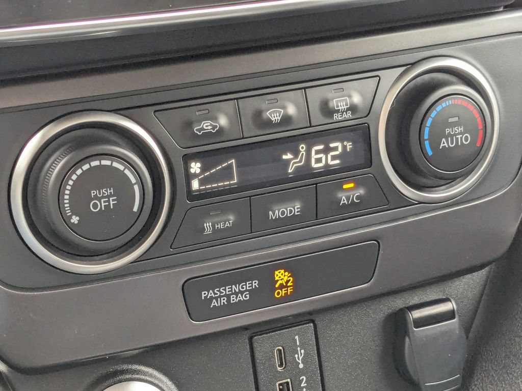 Used 2025 Nissan Leaf S FWD image 21