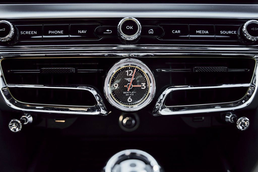 Used 2023 Bentley Flying Spur V8 image 75