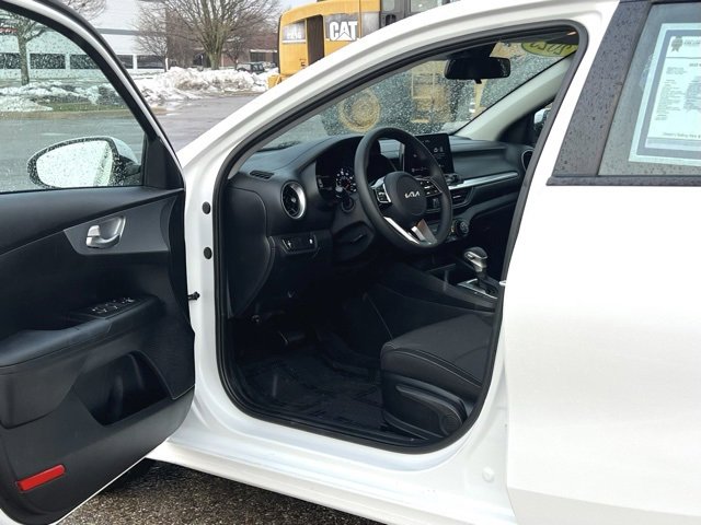 Used 2023 Kia Forte LXS image 15