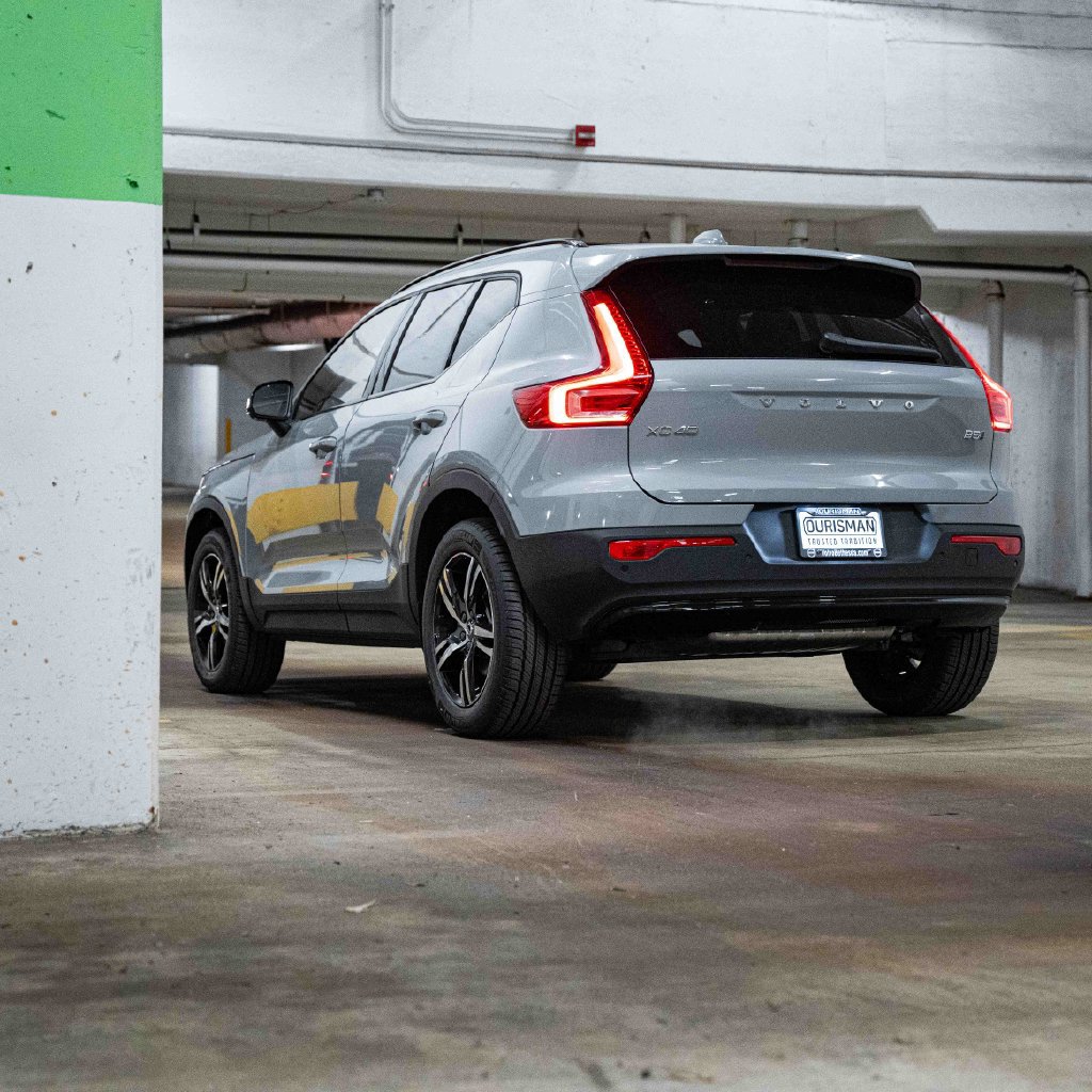 New 2026 Volvo XC40 B5 Core w/ Protection Package Premier AWD/4WD image 5