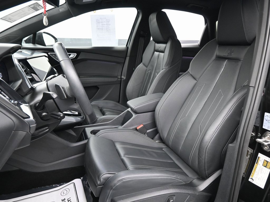 Used 2024 Audi Q4 e-tron Premium Plus w/ Premium Plus image 24
