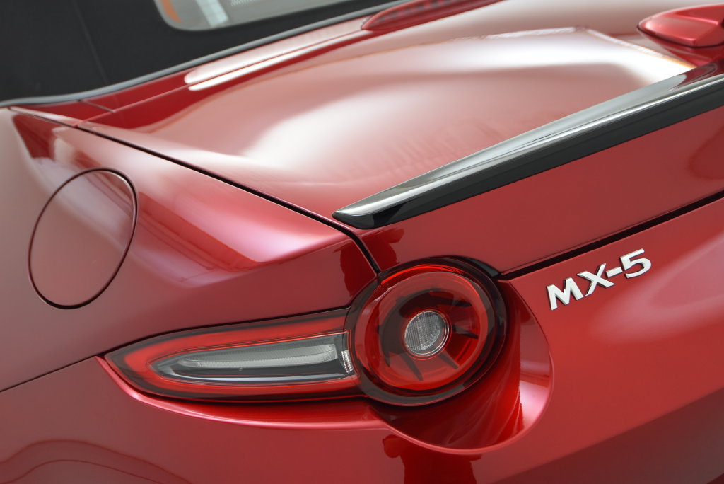 New 2026 MAZDA MX-5 Miata Club RWD image 42