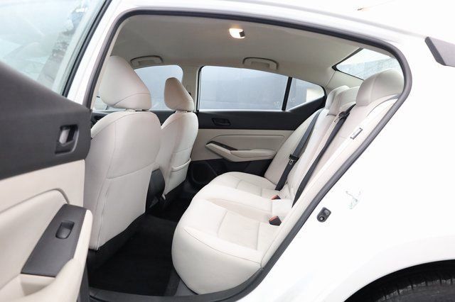 Used 2024 Nissan Altima 2.5 SV image 22