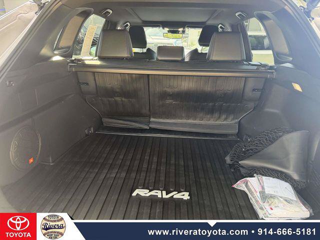 Certified 2022 Toyota RAV4 XSE AWD/4WD image 19