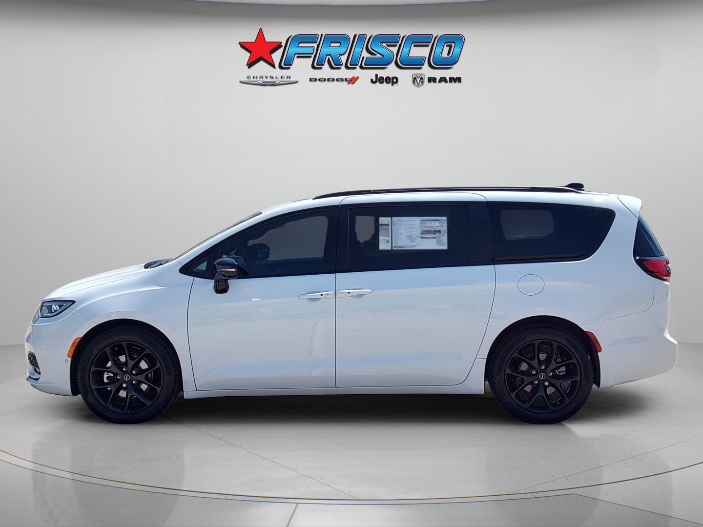 New 2026 Chrysler Pacifica Limited w/ S Appearance Package image 5